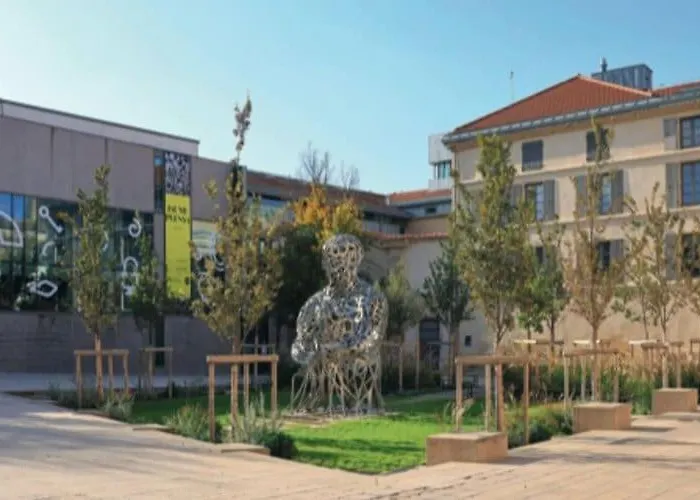 Hyper Centre De - N21 * Valence (Drome)